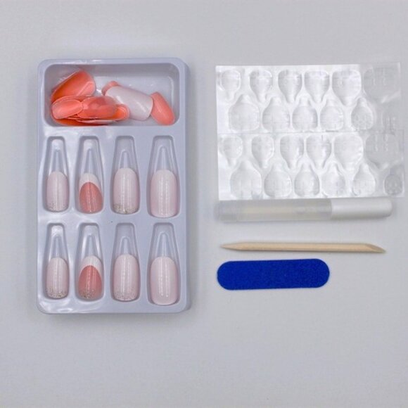 White press on nails with glitter - Picture 3 of 3